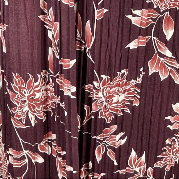 Jon & Anna Contemporary Burgundy Floral Boho Pleated Maxi Skirt Small NWT - Picture 3 of 15